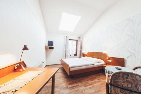 Bed, Seating area, Bedroom