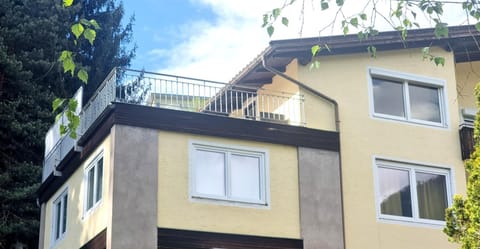 Top Five See & Bergblick - Haus Seepromenade Apartment in Carinthia, Austria