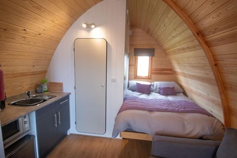 Findhorn Ecovillage Escape Eco Pod Pet free Chalet in Scotland
