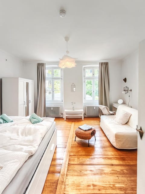 Bed, Seating area, Bedroom, Garden view, towels