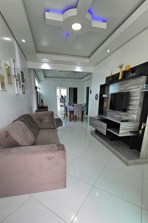 Communal lounge/ TV room, TV and multimedia, Living room, Seating area