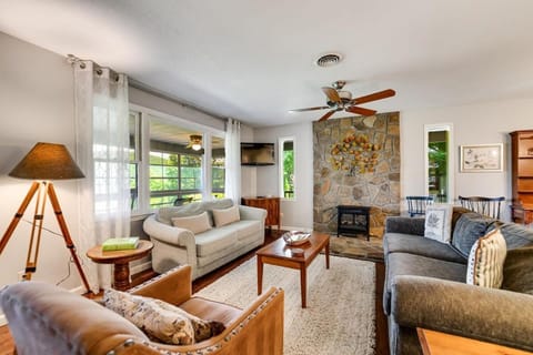 Dogwood House in Tennessee