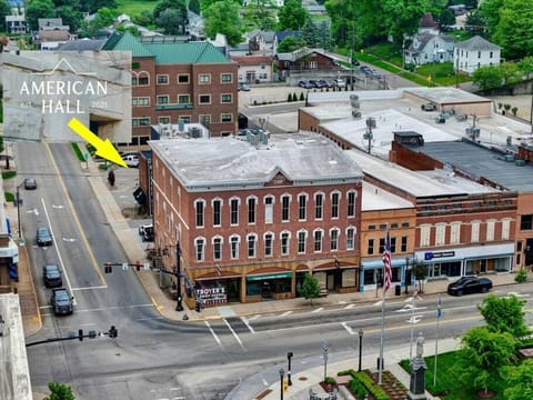 Clay St Suite Apartment in Millersburg