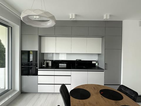 Coffee/tea facilities, Kitchen or kitchenette, stove, toaster