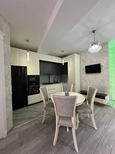 TV and multimedia, Kitchen or kitchenette, Dining area, pet friendly