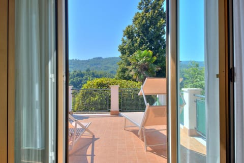 Natural landscape, Balcony/Terrace, Balcony/Terrace