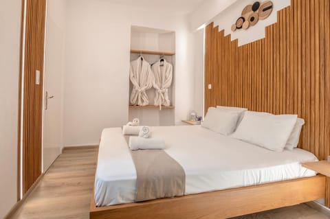 Bed, Photo of the whole room, Bedroom, towels, wardrobe