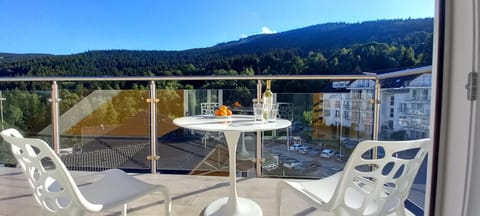 Day, Natural landscape, View (from property/room), Balcony/Terrace, Mountain view