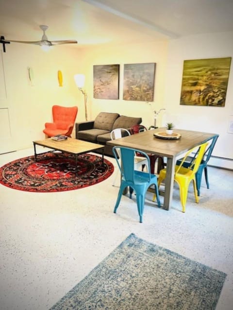 Catskill Cabin Duplex Apartment Cabin in Shandaken