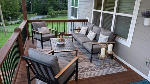 Blueridge Brew View House in Fairview