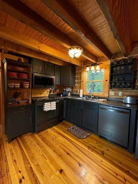 Cedar Gap Hideaway House in Indiana