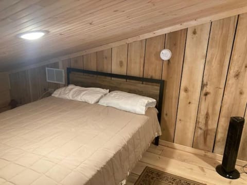 Eagles Nest House in Indiana