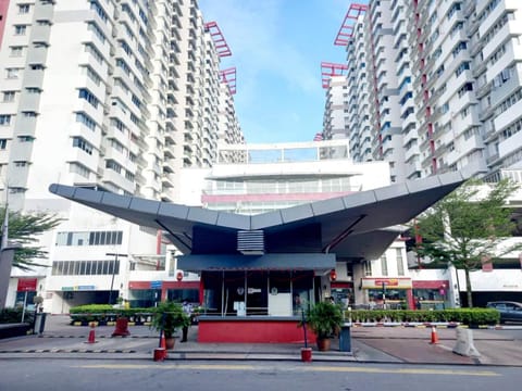 Property building, Day
