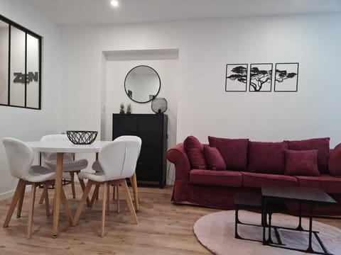 Living room, Dining area
