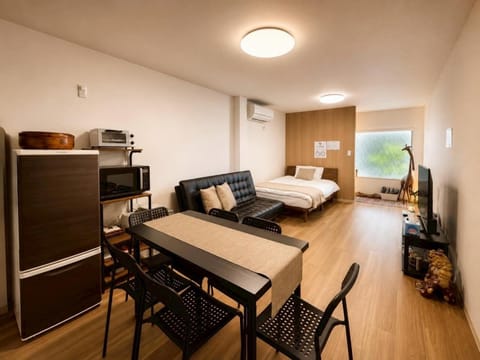 Bed, Living room