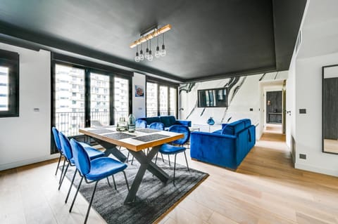 Living room, Seating area, Dining area