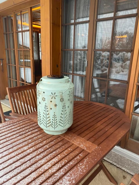 Luxurious Flat with Jacuzzi Sauna Apartment in Saanen