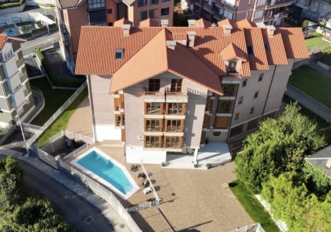 Property building, Bird's eye view, City view