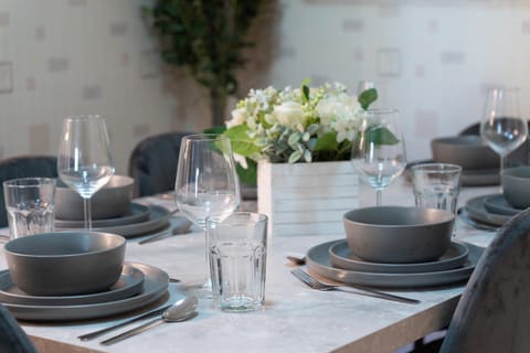 Open Mind Property - Cosy Home - 7 Beds & Parking House in Portsmouth