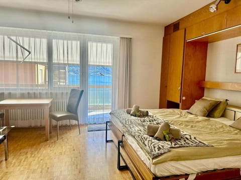 Bed, Living room, Photo of the whole room, Seating area, Bedroom
