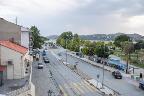 Day, Neighbourhood, Natural landscape, Bird's eye view, City view, Lake view, Mountain view, Street view, Location, Parking