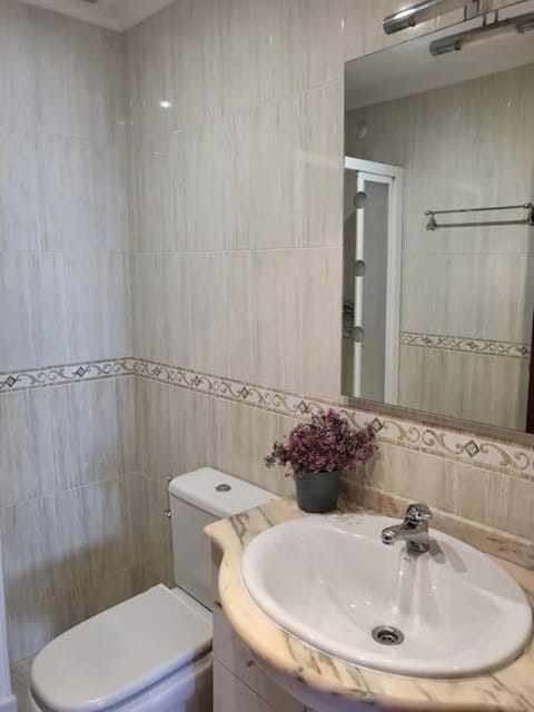 A Xaniña, chalet a 160 m playa de canelas House in Portonovo