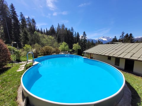 das.arnolds | Whirlpool | Pool | Bergblick Apartment in Berchtesgaden