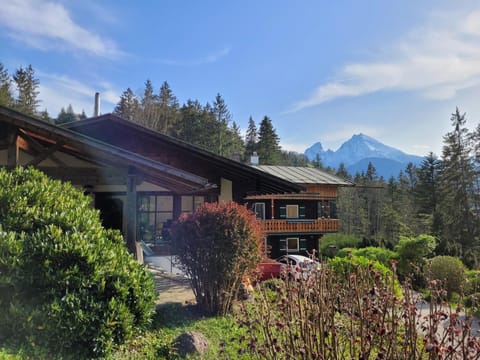 das.arnolds | Whirlpool | Pool | Bergblick Apartment in Berchtesgaden