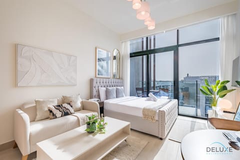 Bed, Photo of the whole room, Seating area