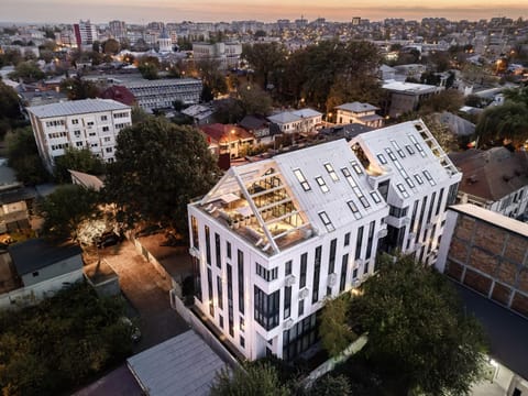 Property building, Bird's eye view, Balcony/Terrace, City view, Location