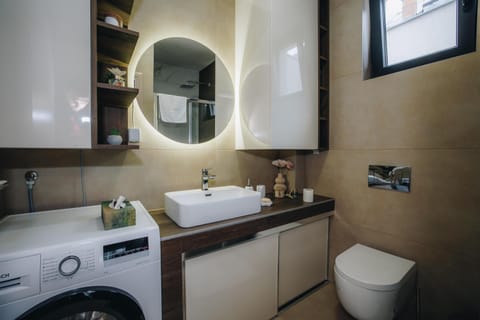 Bathroom, washing machine