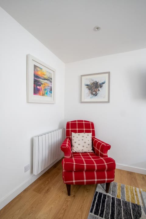 Cairnie Cottage House in Ballater