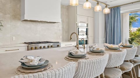 Living room, Other, Seating area, Dining area