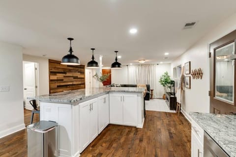 Newly Remodeled! Beautiful 3bd home in East Nash! House in East Nashville