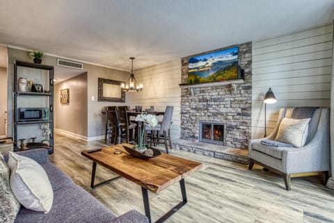 5 Star Summit View, adjacent to the National Park House in Gatlinburg