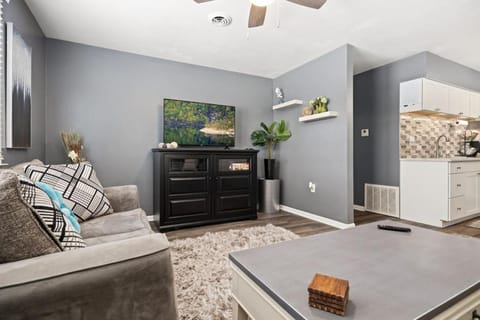 2BD in Bartonville close to DT Peoria House in Illinois