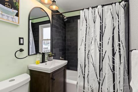 Notre Maison - charming 3BD close to DT Peoria House in Peoria