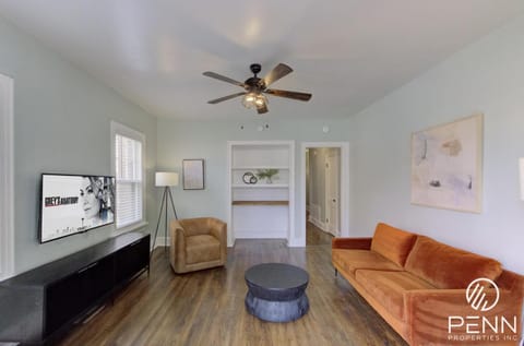 Communal lounge/ TV room, Living room