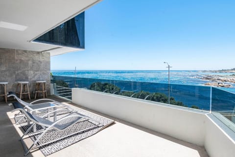 View (from property/room), Balcony/Terrace, Sea view