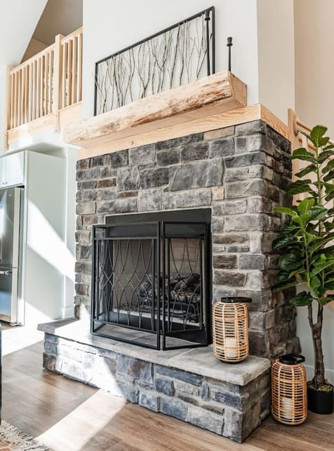 Wintervue-beautiful home at Alpine Lake House in Shenandoah Valley