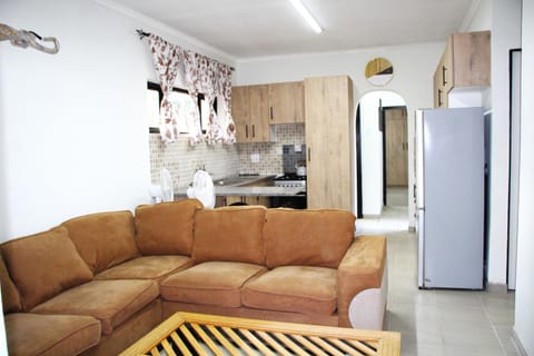 Lounge or bar, Communal kitchen