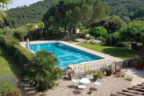 Natural landscape, Garden, Garden view, Mountain view, Pool view, Swimming pool, Swimming pool, sunbed