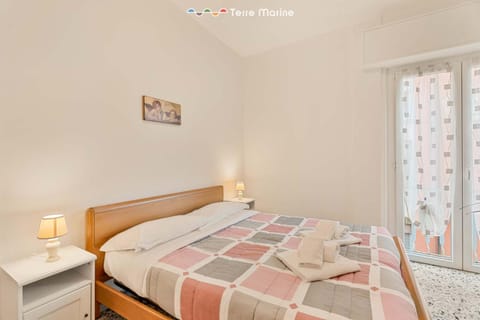 Inside Lerici, free Parking Apartment in Lerici