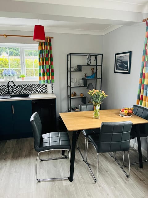 Hazeldene Apartment in Wool