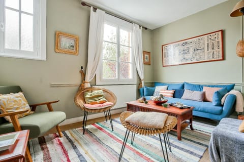 Communal lounge/ TV room, Living room