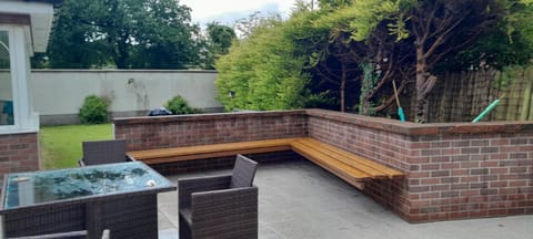 Property building, Balcony/Terrace