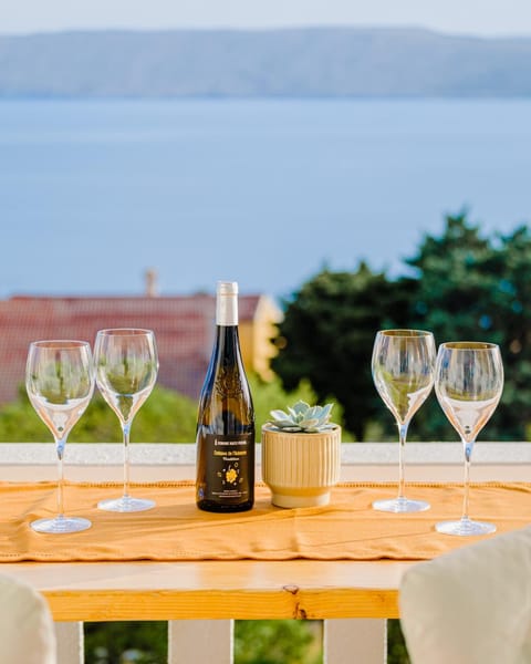 Property building, Off site, Balcony/Terrace, Sea view