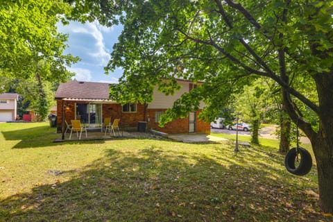 4 Mi to MetroParks Ice Rink Pet-Friendly Getaway House in Dayton