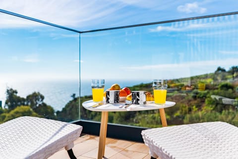 Natural landscape, View (from property/room), Balcony/Terrace