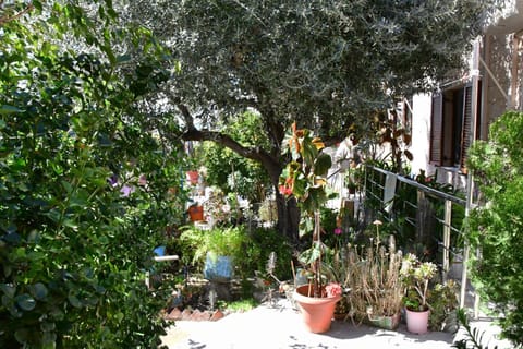 Kalokenti Studios Apartment in Argolis, Greece